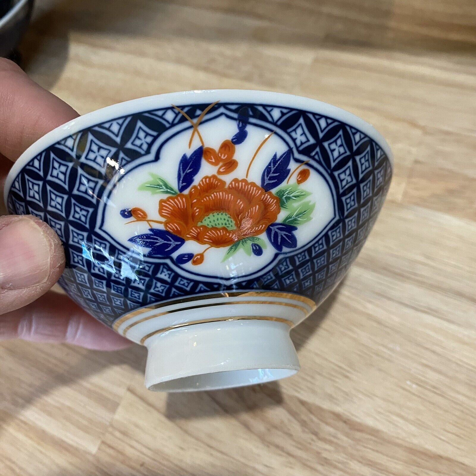 Vintage Japanese Flow Blue & White Porcelain Rice Bowl Floral Flowers