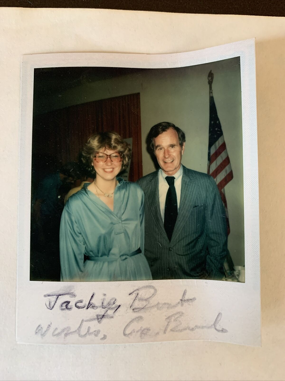 1976 President George HW Bush Signed Cleveland City Club Pamflet + 2 Photos