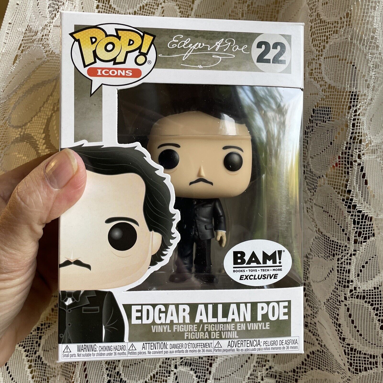 Edgar Allan Poe Funko Pop #22 Bam Exclusive New