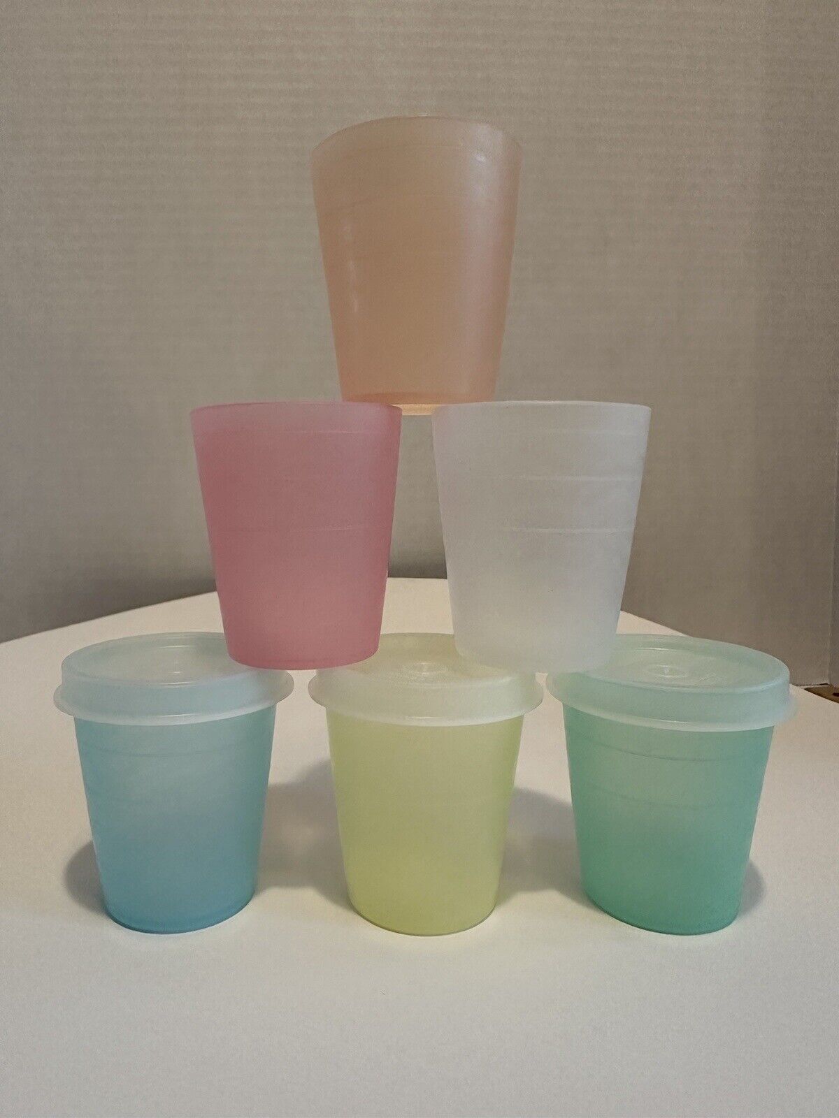 Set of 6 Vintage Pastel color Tupperware Spice Powder containers 3 lids