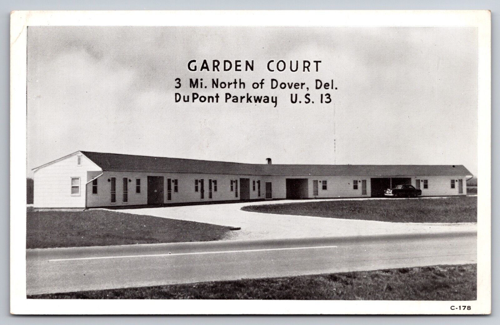 Garden Court DuPont Parkway Dover Delaware DE Chrome c1950 Postcard