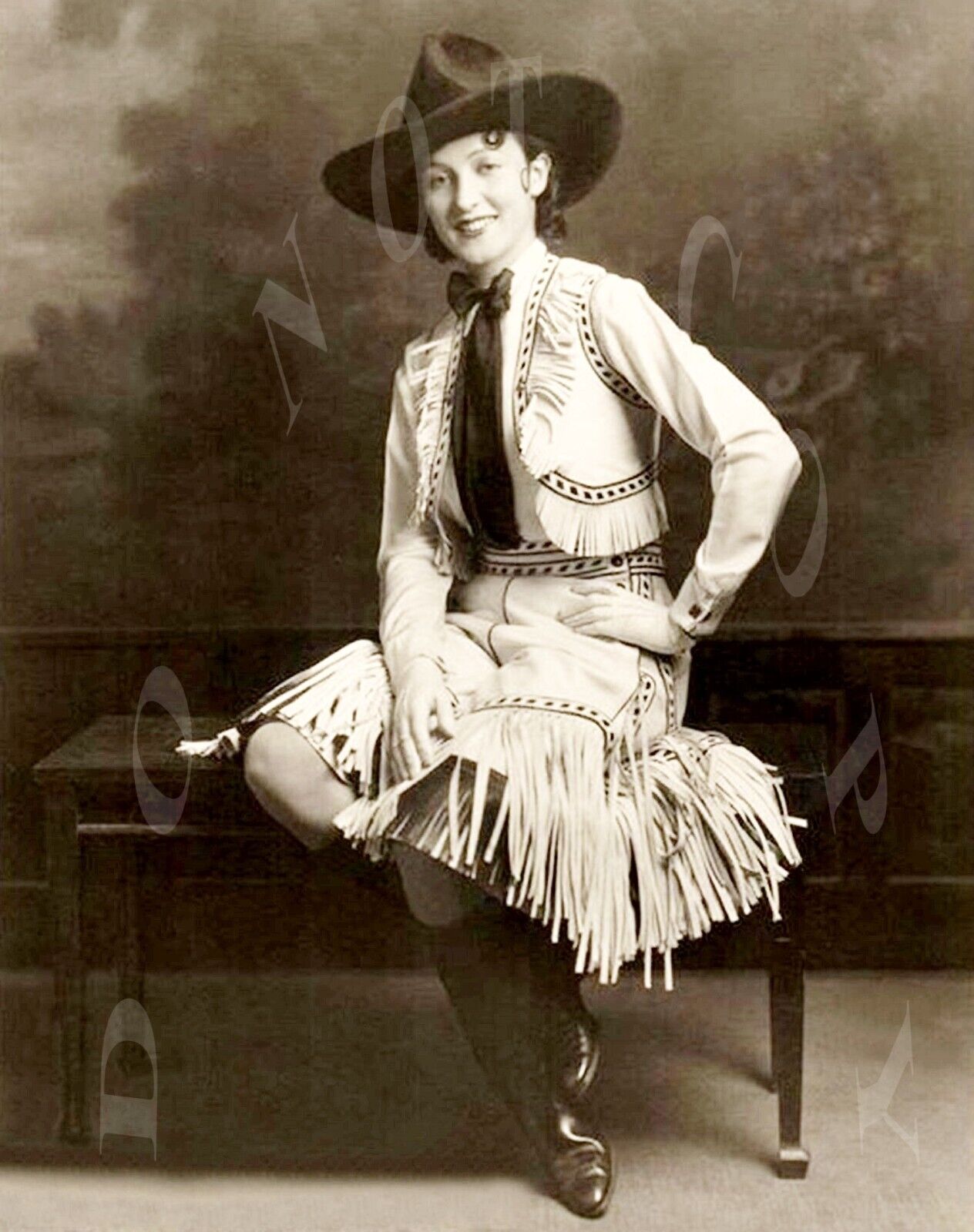 ANTIQUE WESTERN REPRODUCTION 8X10 PHOTOGRAPH PRETTY COWGIRL MARY DUNCAN c. 1928