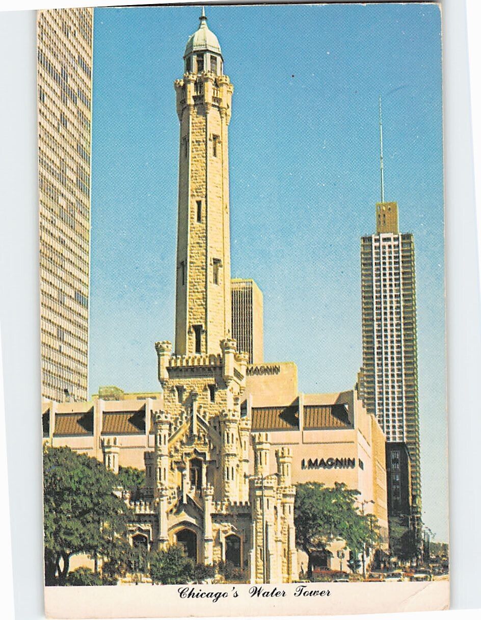 Postcard Chicago' Water Tower Chicago Illinois USA