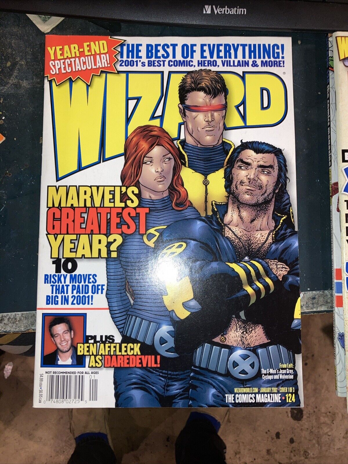 Wizard Magazine #124 - Jean Grey, Cyclops And Wolverine Cover **FREE SHIPPING**