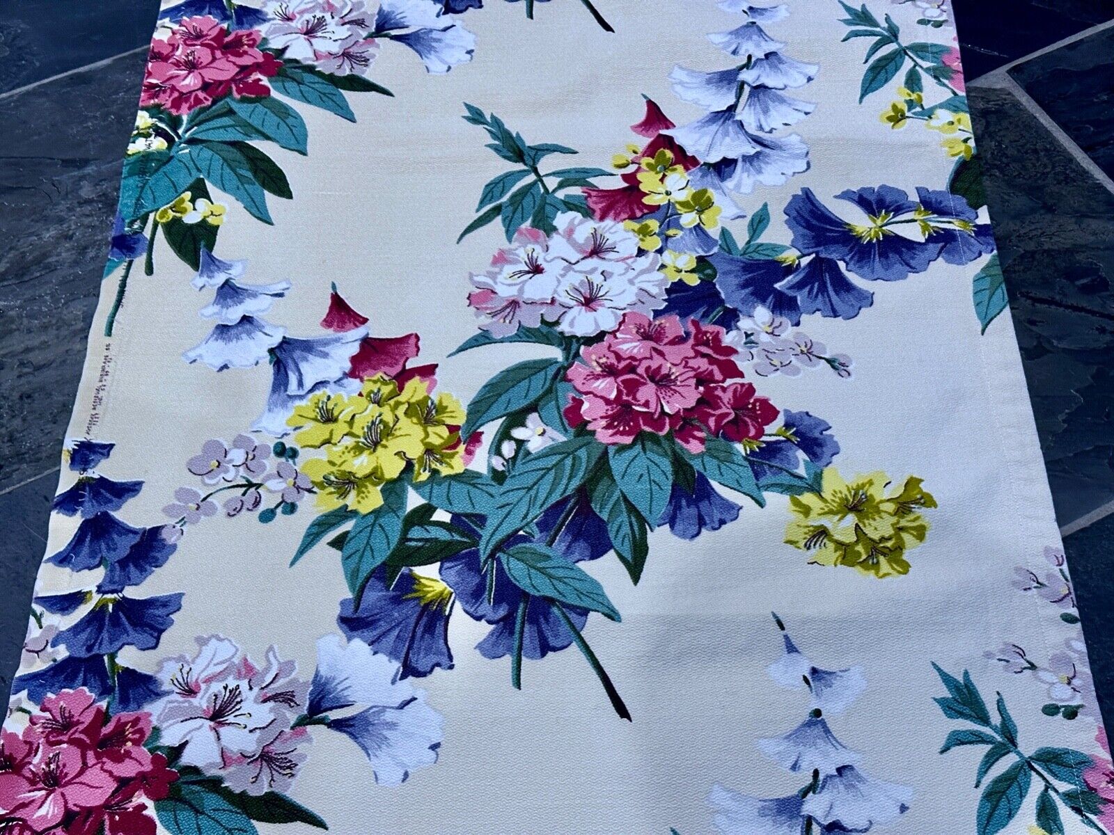 Hollywood Glam 30s Summer Bouquets Freesia & Hydrangea Barkcloth Vintage Fabric