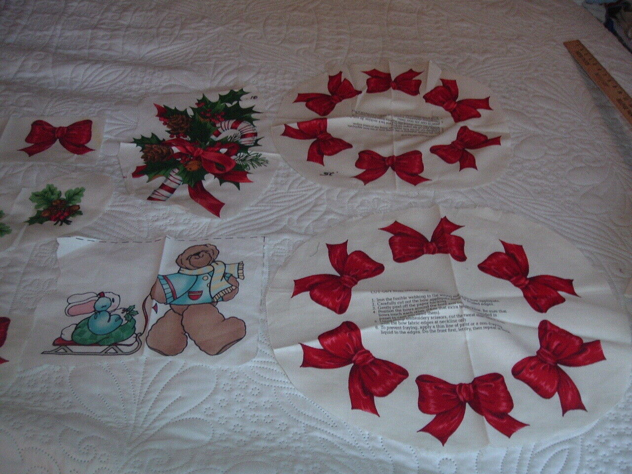 Vtg Lot Christmas Cut Appliques Red Bows Holly Poinsettia++ Fabric Crafts #PB15