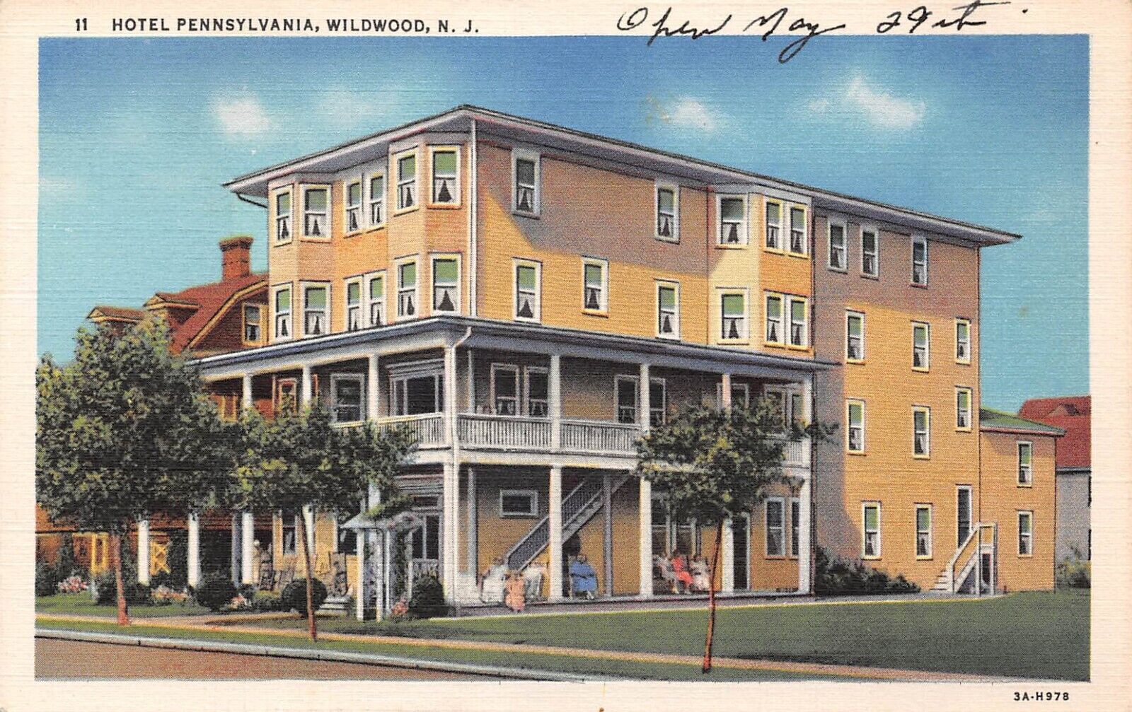 The Pennsylvania Hotel Wildwood New Jersey c1930 Postcard