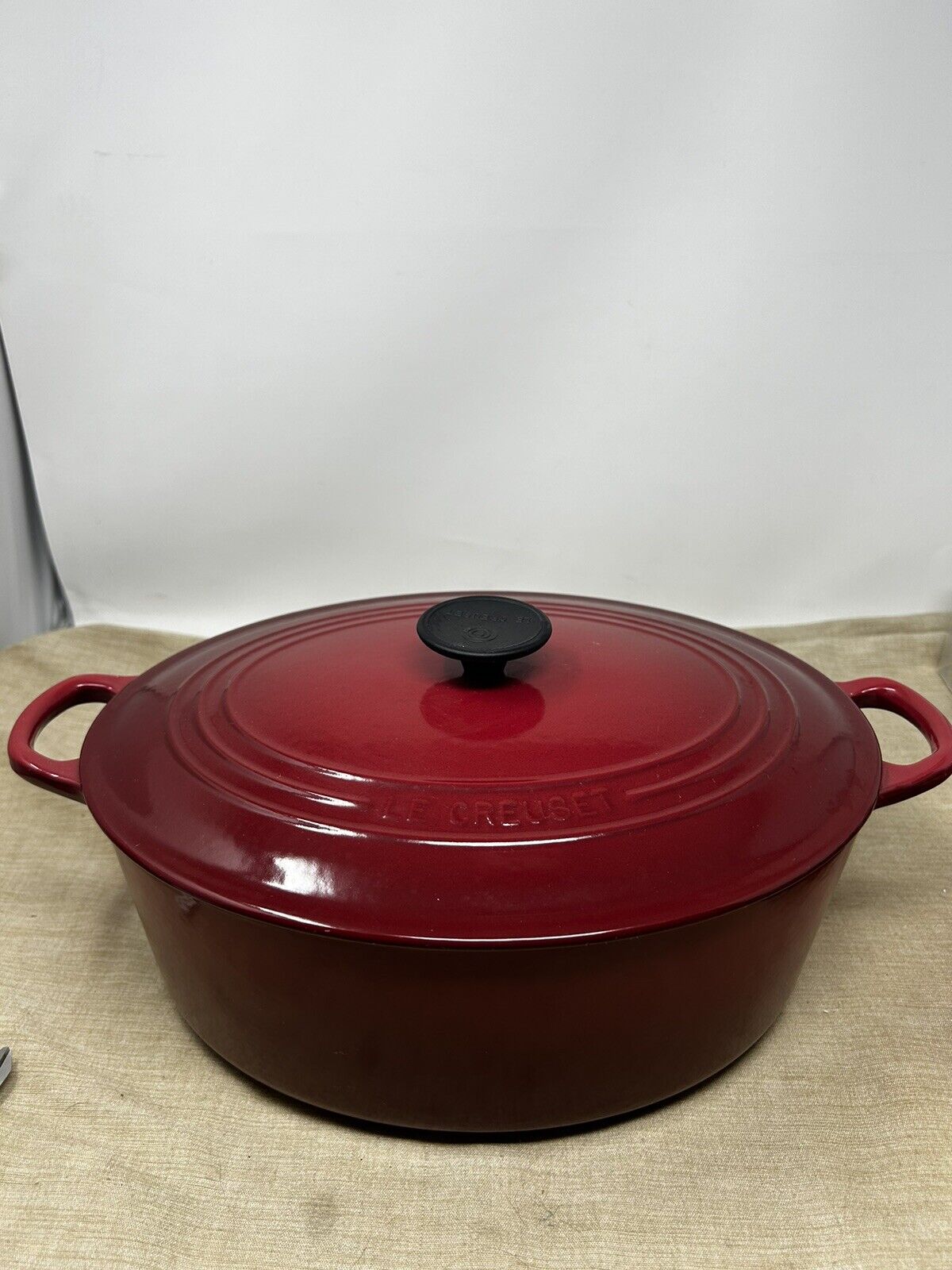 Le Creuset #31 Burgundy Red Enamel Cast Iron Oval Dutch Oven Pot 6.75 qt