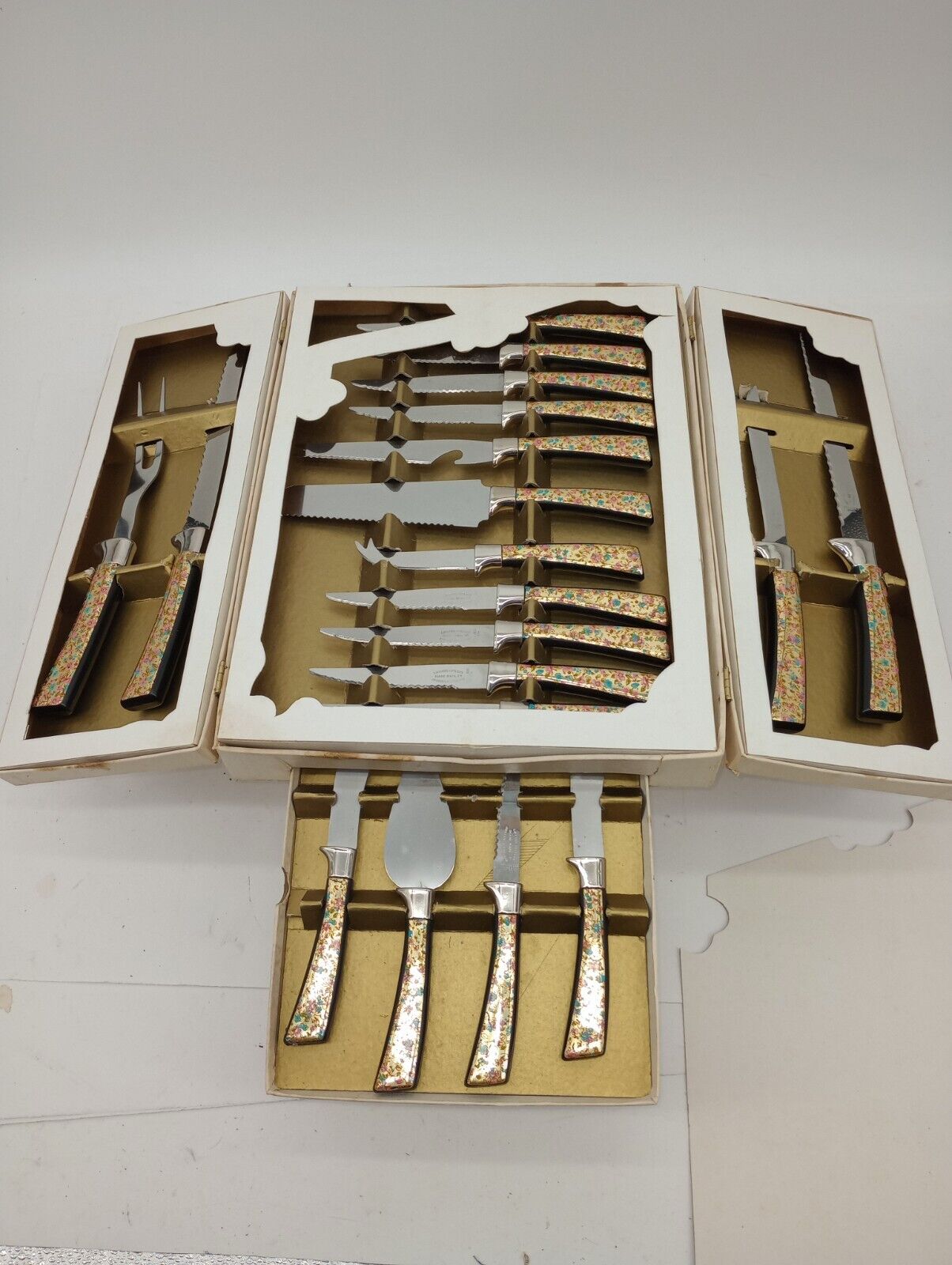 19 Piece Golden Prestige Cutlery Set Solid Stainless Sheffield English Blades