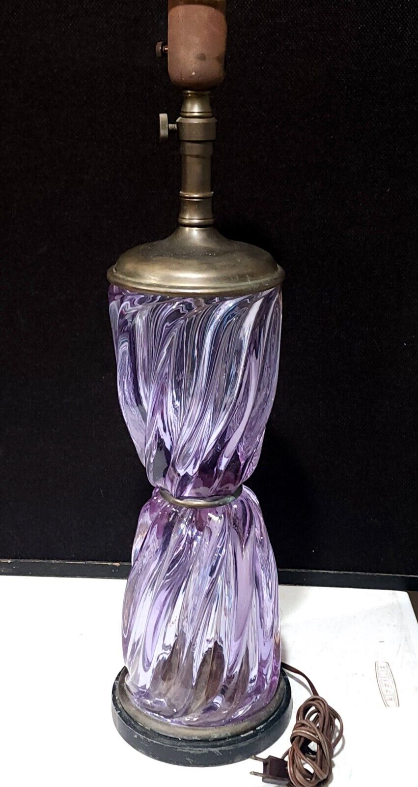RARE - Tiffin Glass Twilight Swirling TABLE LAMP Lilac Neodymium Alexandrite