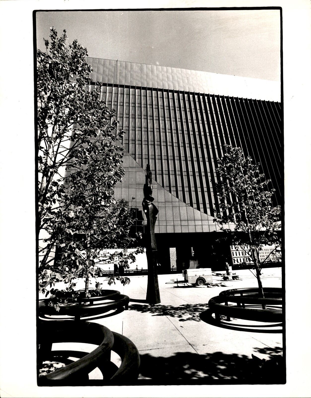 LD306 1973 Original Roger Nystrom Photo THE FEDERAL RESERVE BANK IN MINNEAPOLIS