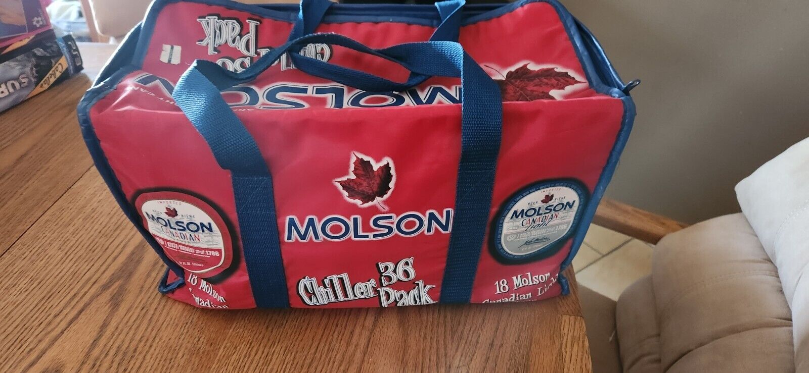 Molson Canadian Beer Collapsible Zippered Chiller 36 Pack Insulated Cooler EUC