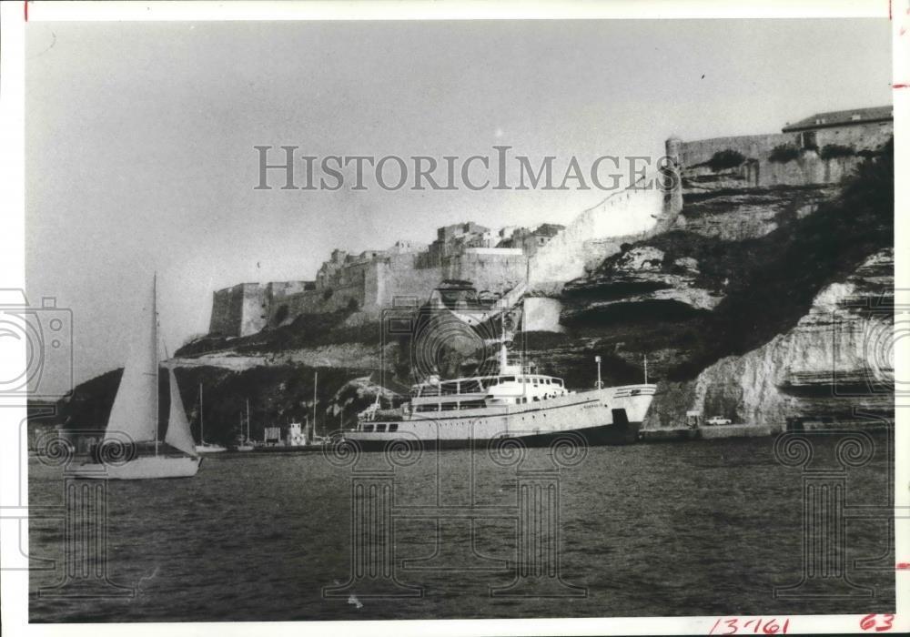 1982 Press Photo View of the Sea Town of Bonifacio in South Corsica Island.
