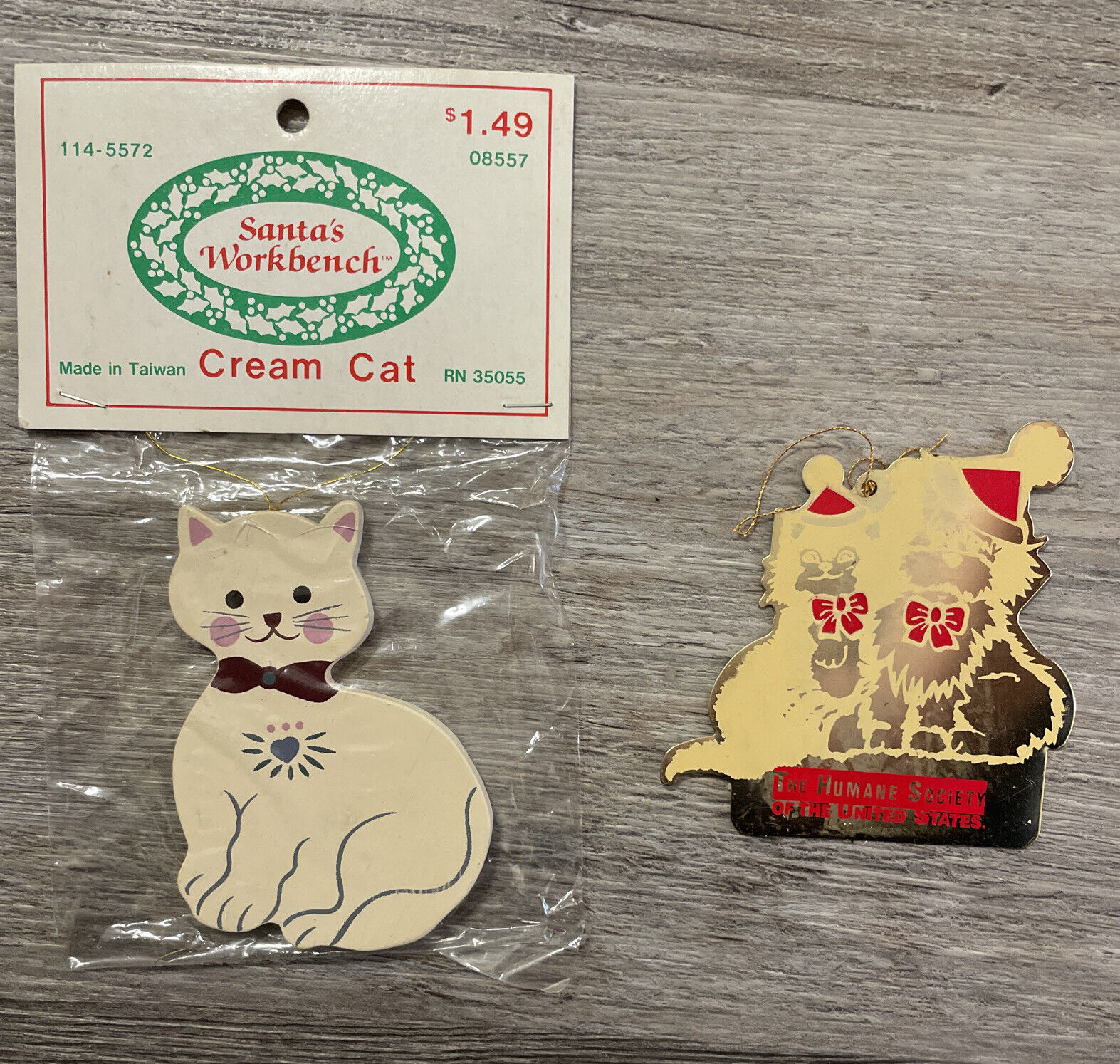 THE HUMANE SOCIETY OF THE USA DOG & CAT CHRISTMAS TREE ORNAMENTS & Cream Cat