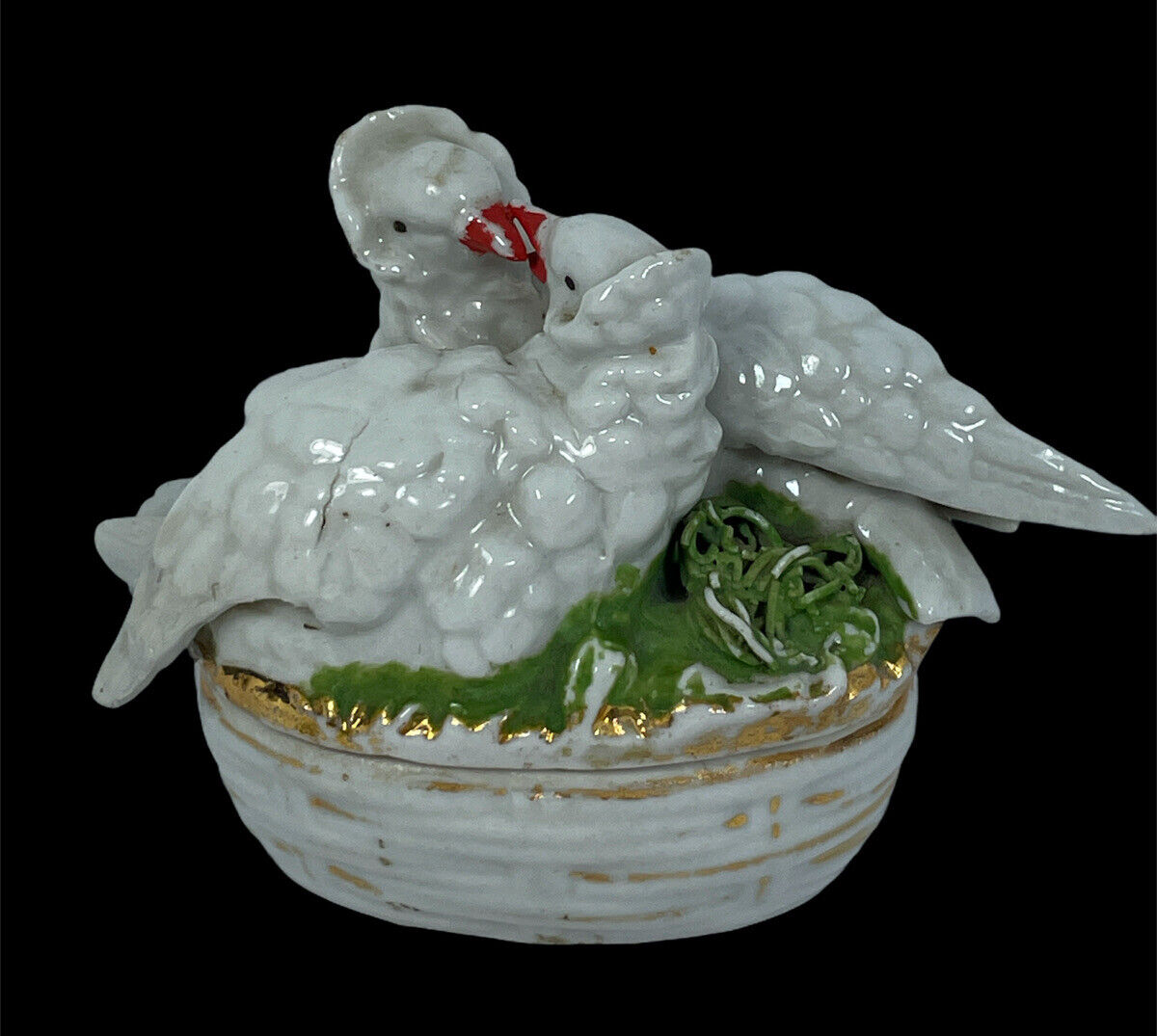 Antique Porcelain Lovebirds on Nest Trinket Box Dresser Box EUC