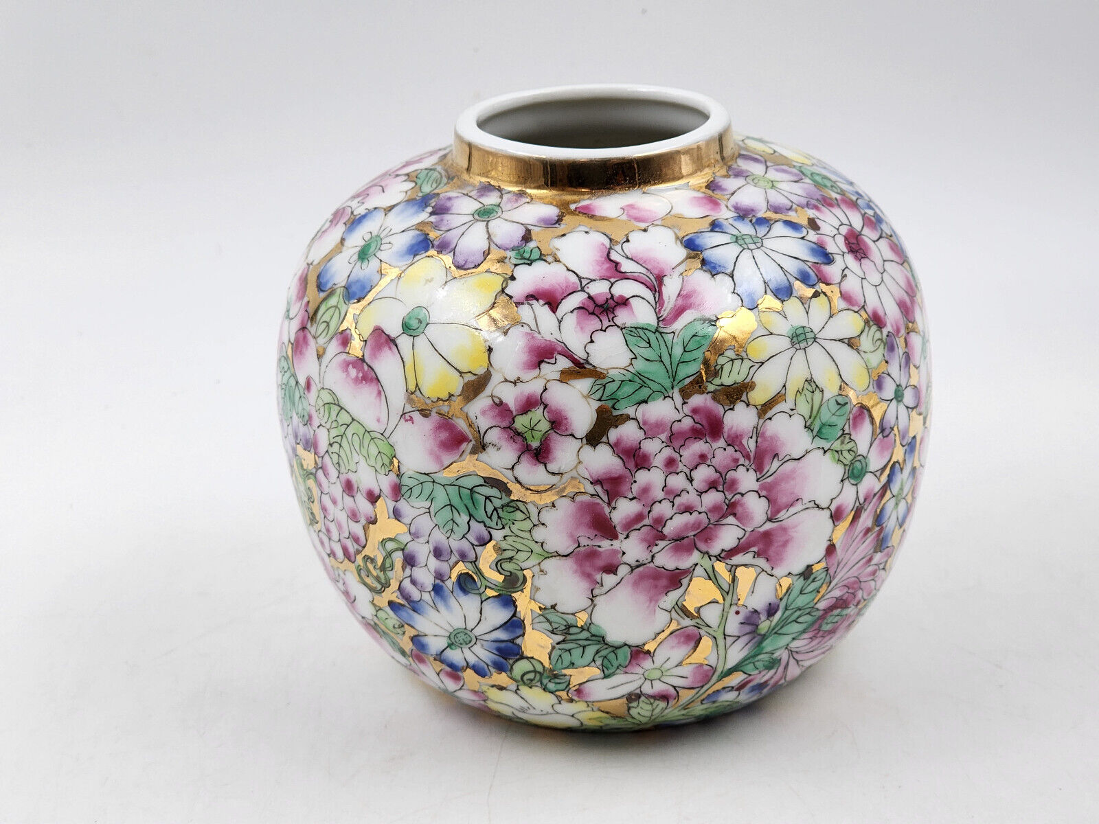 Japanese Floral Gold Trim  Porcelain Round Vase ACF Decorated in Hong Kong 4\