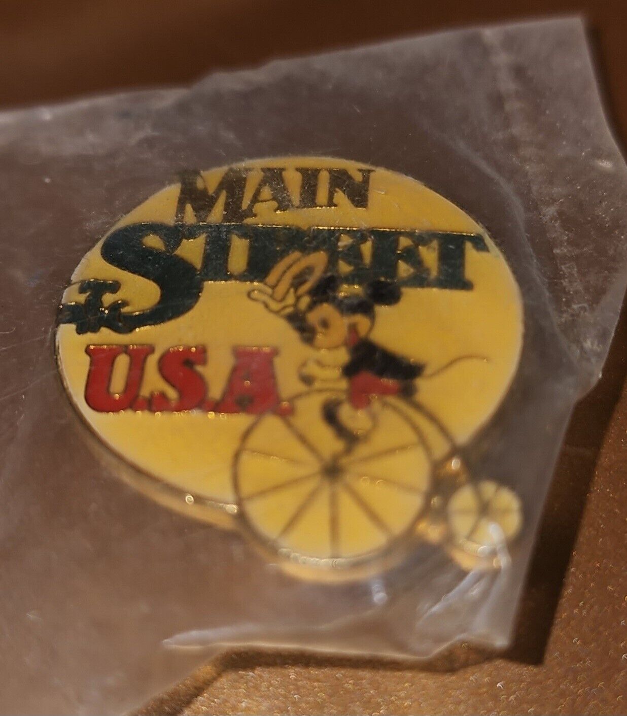 Vintage Disneyland Main Street USA pin