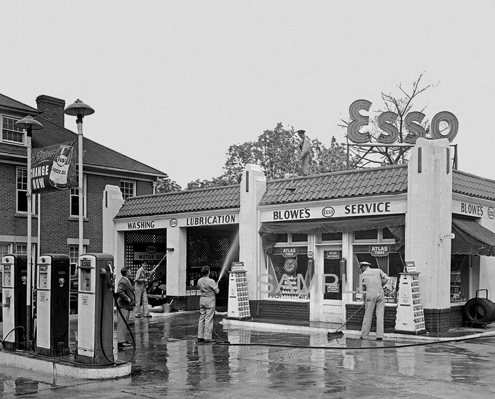 1950s ESSO  Gas Station Photo  (231-K)
