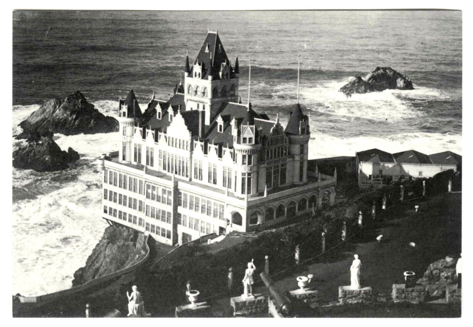c.1900 SAN FRANCISCO VICTORIAN CLIFF HOUSE from SUTRO HEIGHTS~NEW 1980 POSTCARD