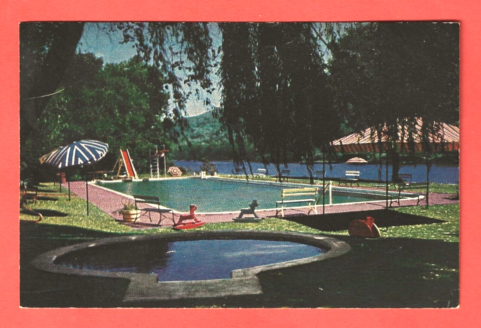 SHAWNEE INN, SHAWNEE-ON-DELAWARE, PA. – SWIMMING POOL - 1950s Postcard