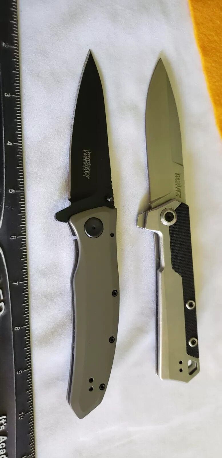 2 KERSHAW KNIVES 2200 GRID AND 3860 OBLIVION ASSISTED OPENING WITH POCKET CLIPS