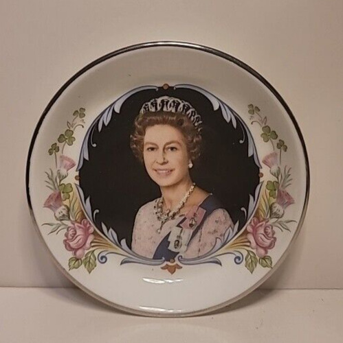 Crown Staffordshire HM Queen Elizabeth II Comm Silver Jubilee plate jewel tray