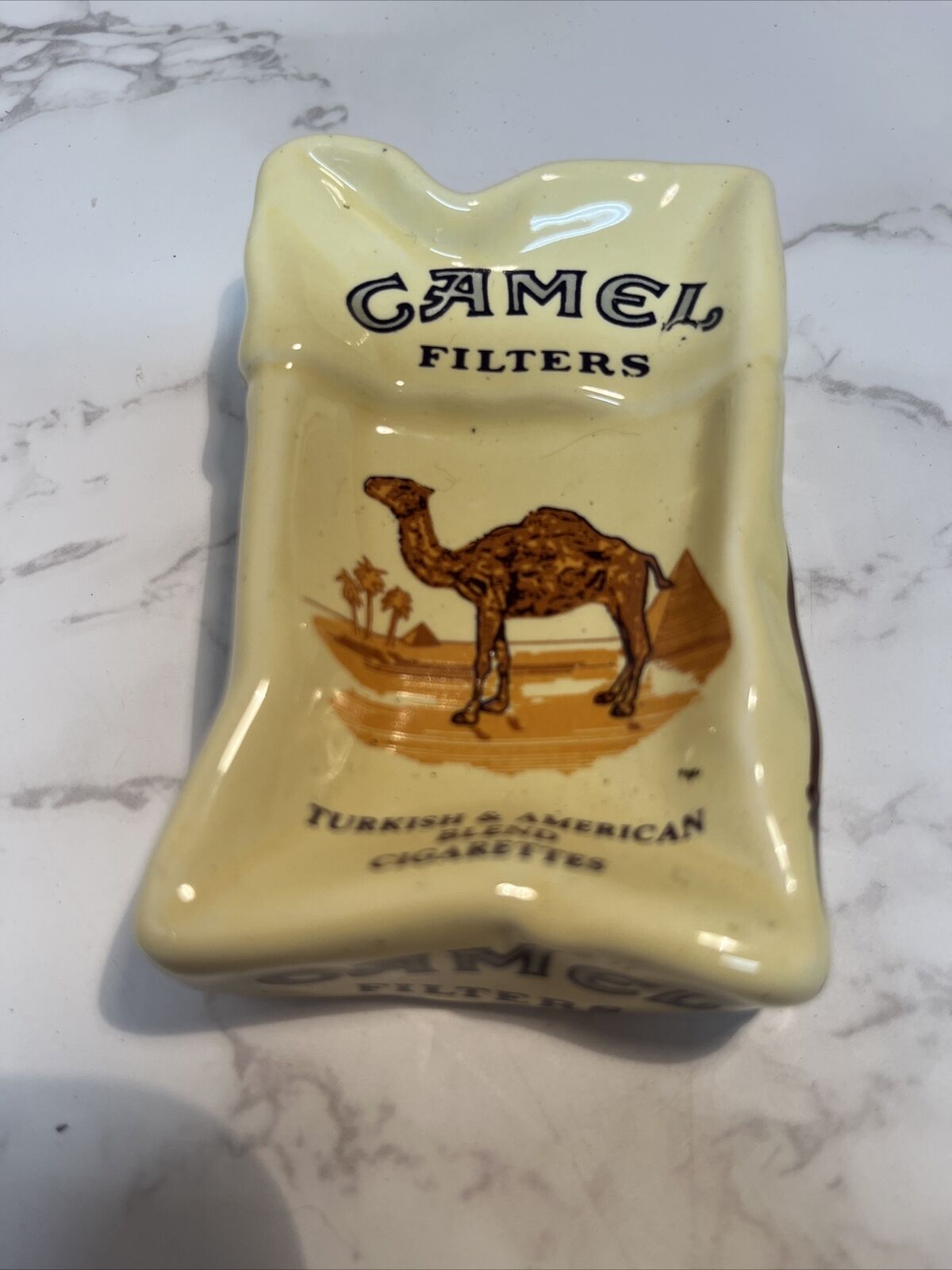 Rare Vintage Camel Crushed Crumpled Ceramic Cigarette Pack Ashtray great cond