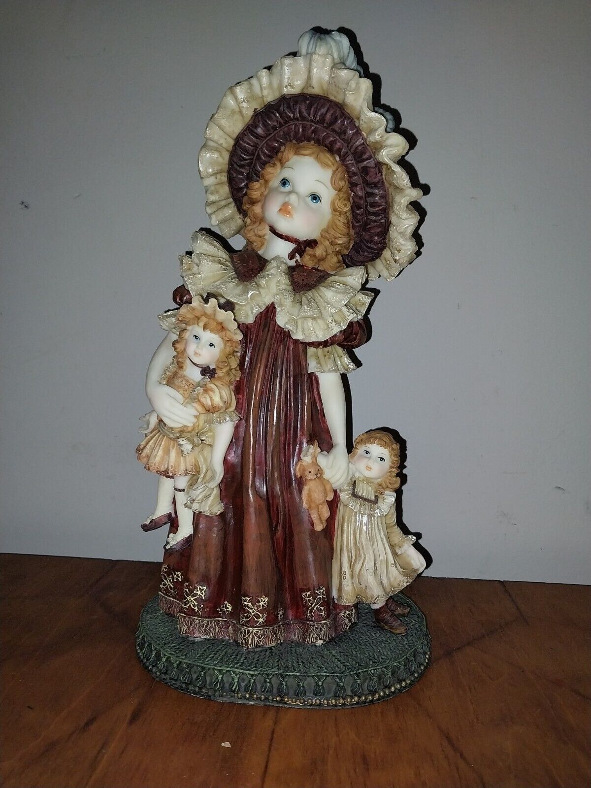 Vintage Victorian Woman Figurine With Two Children And Teddy Bear. Excellent 14\