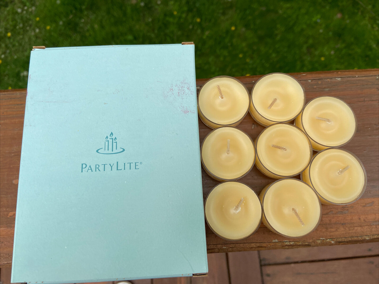 Partylite Universal Champagne Pear Tealights RETIRED  - 8 Pack Box