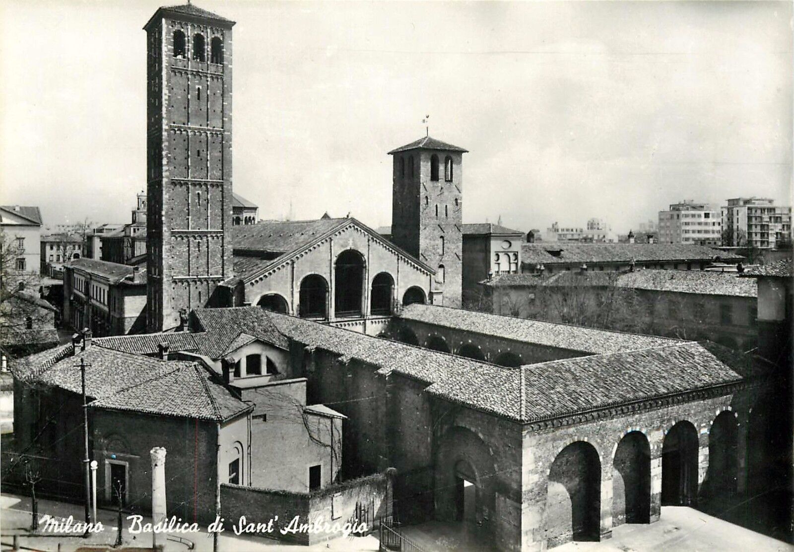 Milano Itay Basilica di Sant Ambrogio Postcard RPPC
