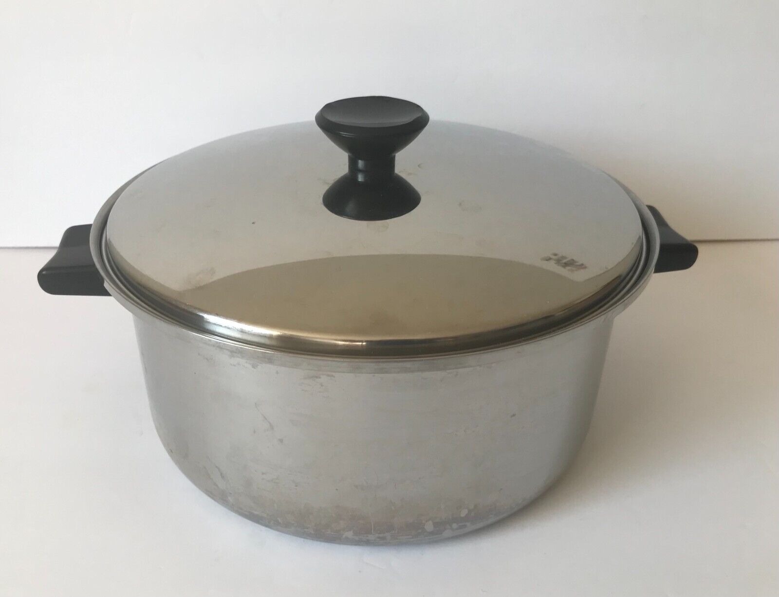 VTG Regal Ware 5 qt pot 3 ply 18-8 stainless steel preowned 