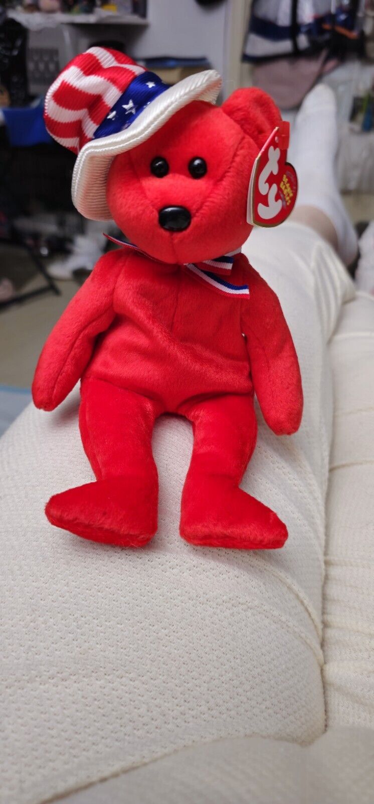 TY Beanie Baby – Sam the Bear (Red)  Birthday July 4, 2003