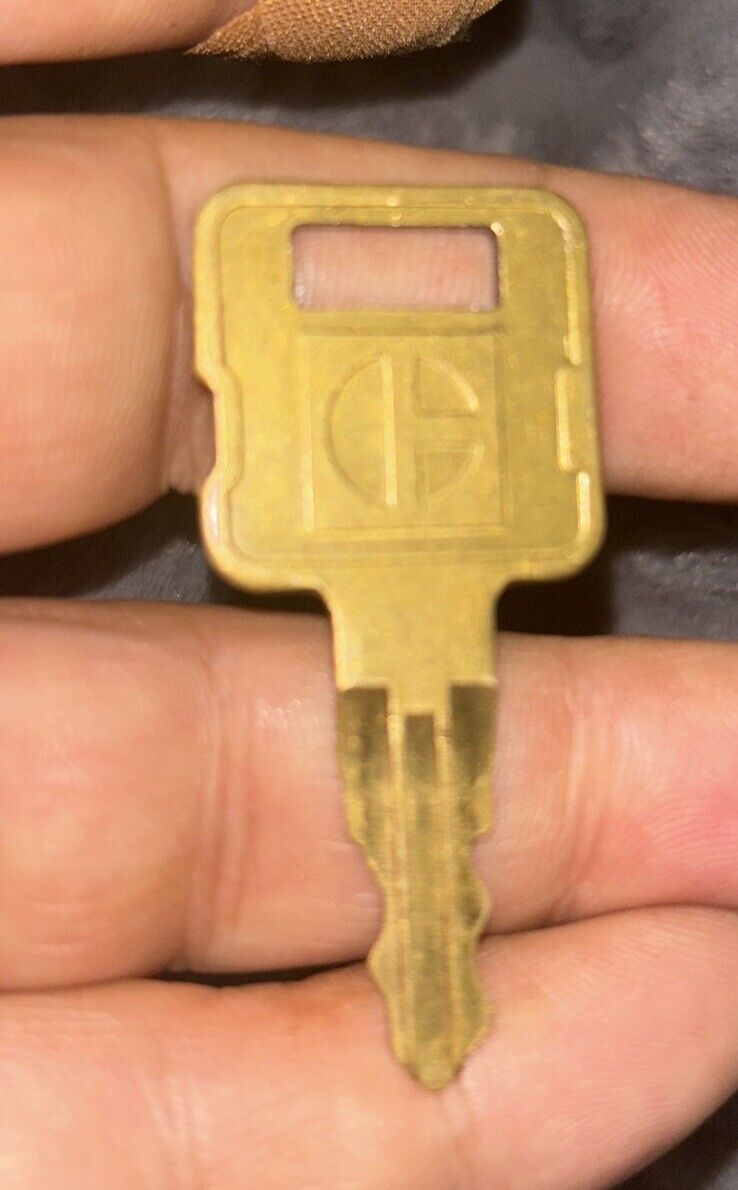 Original Cat Caterpillar Vintage Brass Key \'Military C\' Logo 5P8500