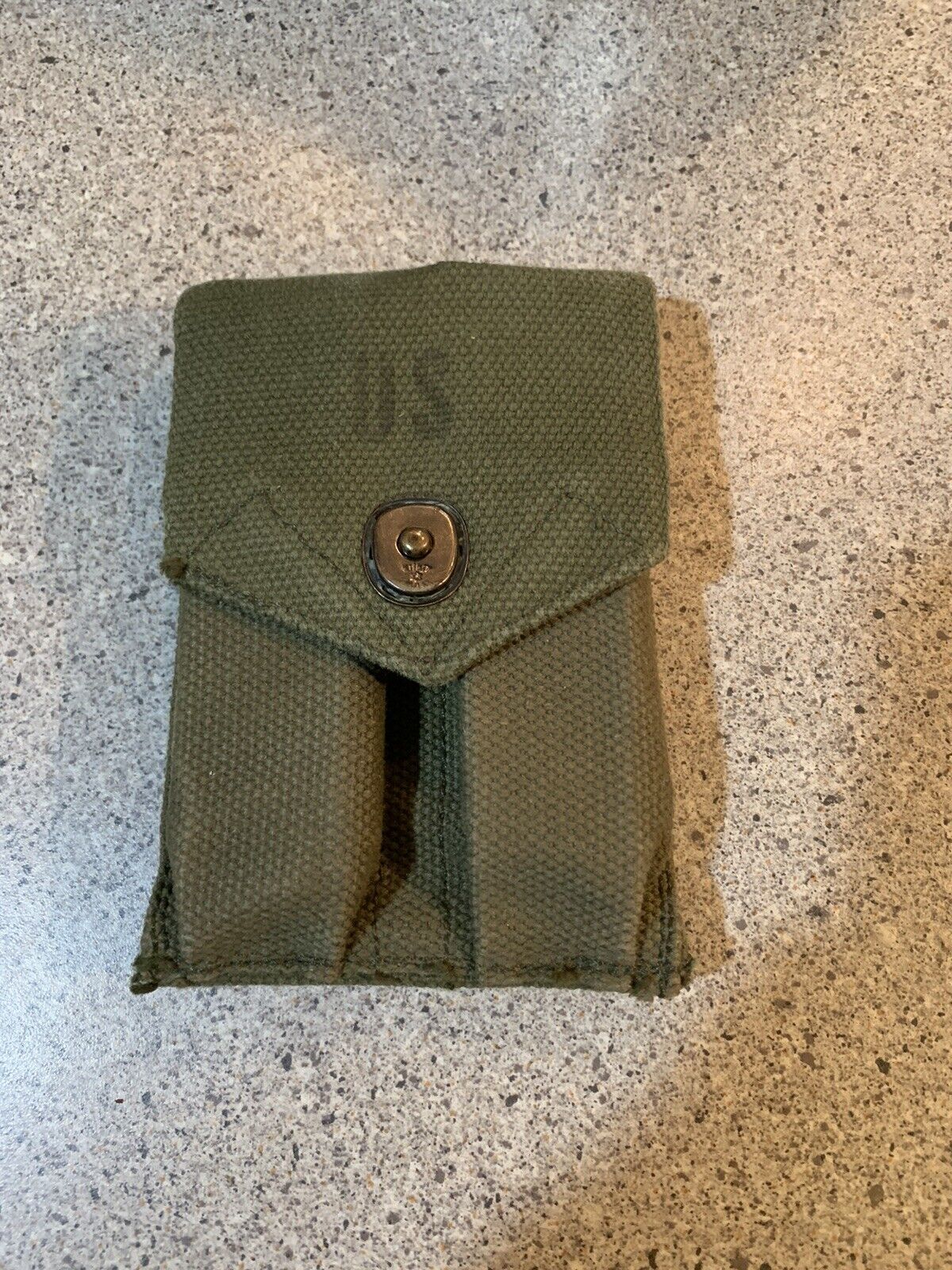 US ARMY 1911 pouch with two magazines