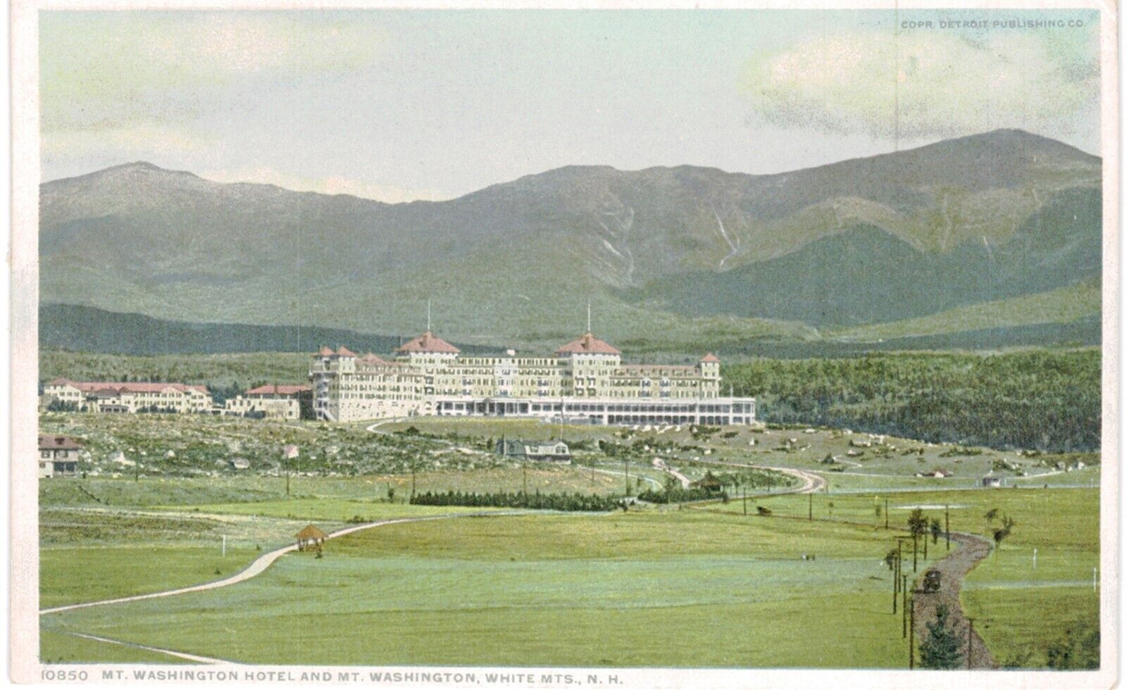 Mt Washington Hotel & Mountain Phostint 1905 NH