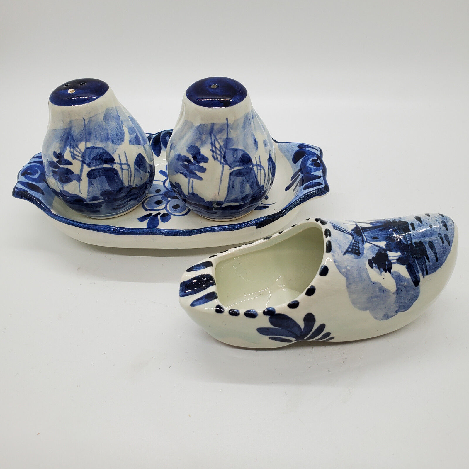 Vintage Delfts Blue Holland Salt & Pepper Shaker w/Tray & Shoe Vase/Caddy