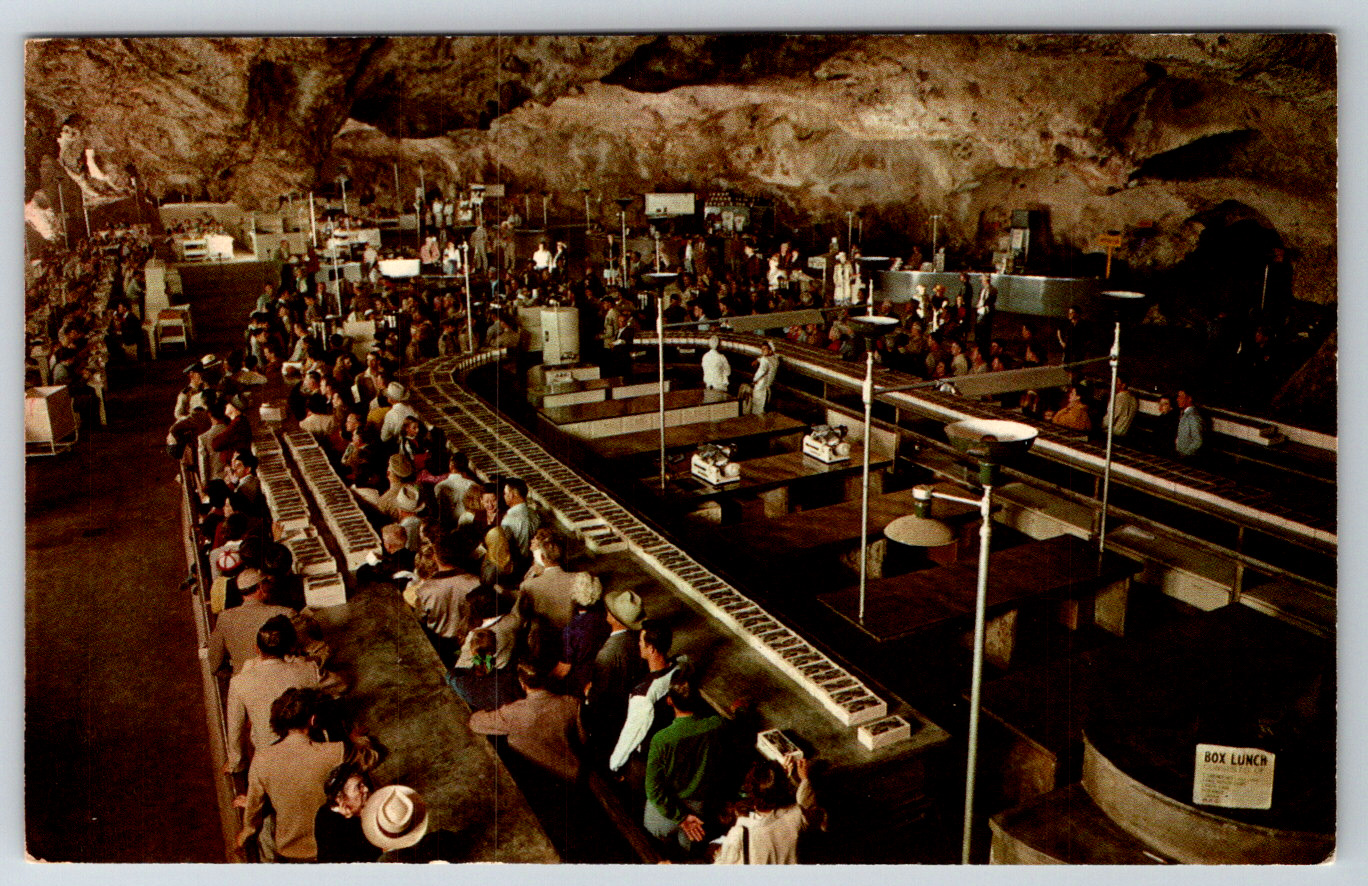 c1960s Lunch Room Carlsbad Caverns New Mexico Vintage Postcard