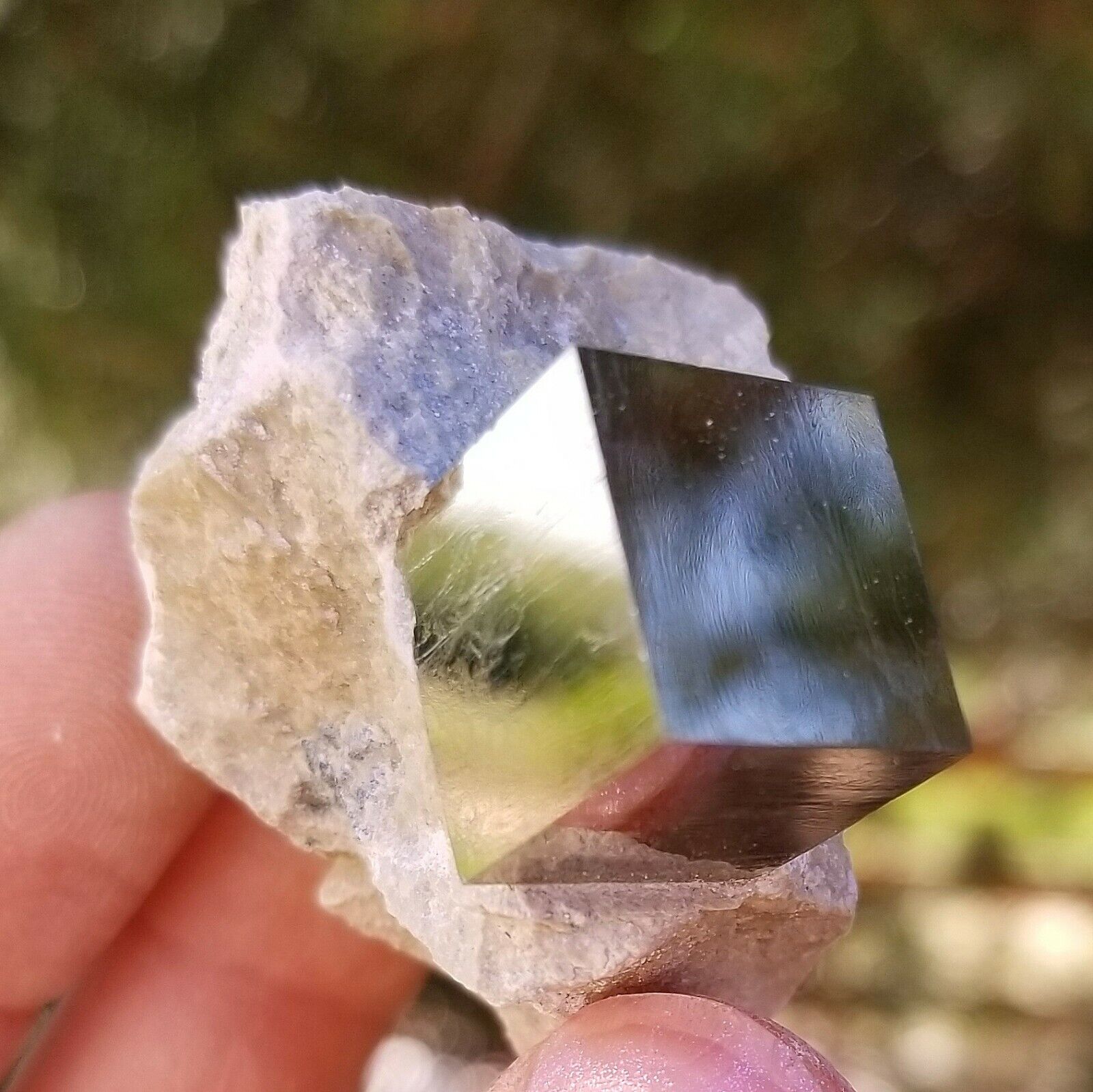 Pyrite Razor Sharp Brilliant Golden Cubic Crystal On Matrix From Spain 4.4 Cm's