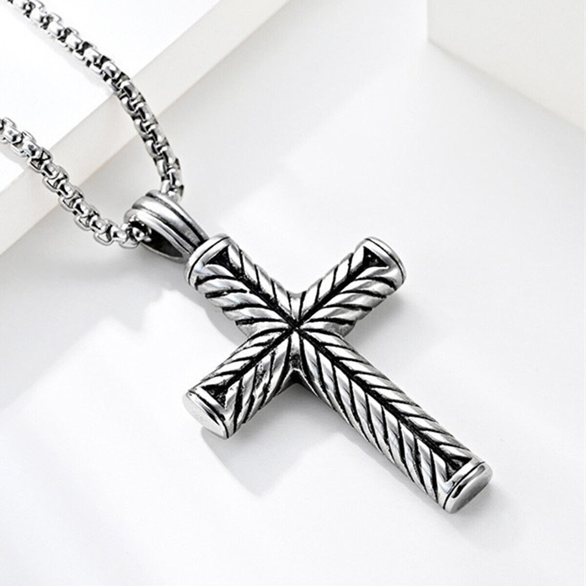 Men Women Vintage Crufifix Cross Charm Pendant Necklace Stainless Steel Silver