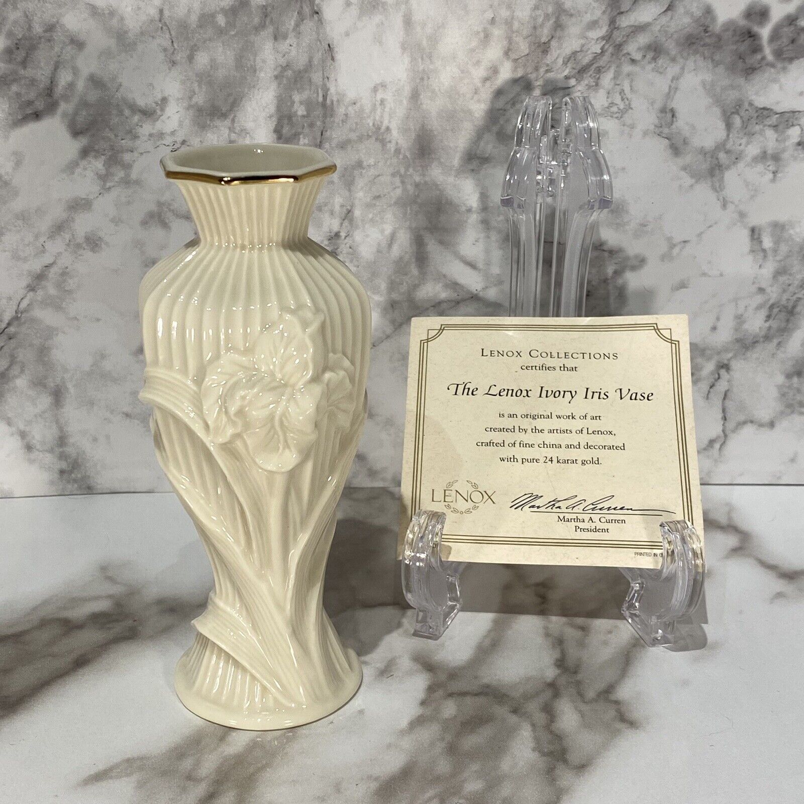 Lenox Ivory Porcelain EMBOSSED Iris Flower Vase 24KT Gold Trim W/Certificate