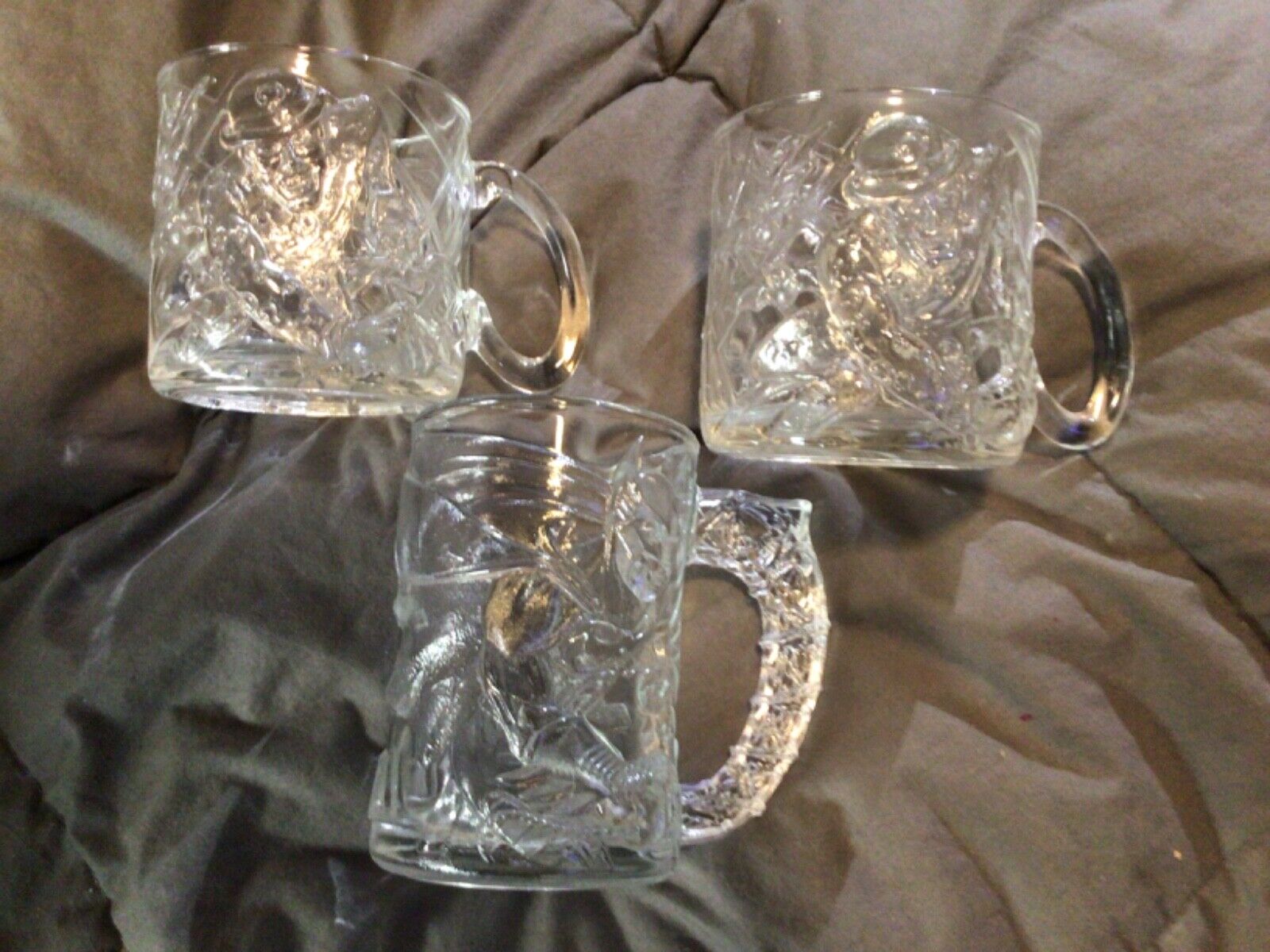 1995 McDonald\'s Batman Forever Vintage 3 Glass Mugs - 1 Batman - 2 The Riddler