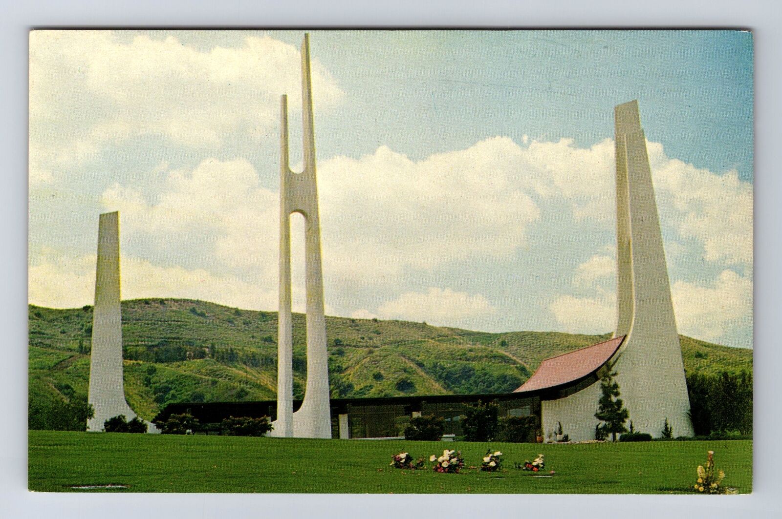 Whittier CA-California, Memorial Chapel, Religion, Antique, Vintage Postcard