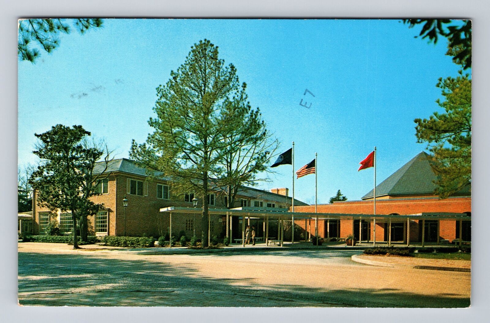 Williamsburg VA- Virginia, Williamsburg Lodge, Advertise, Vintage c1983 Postcard