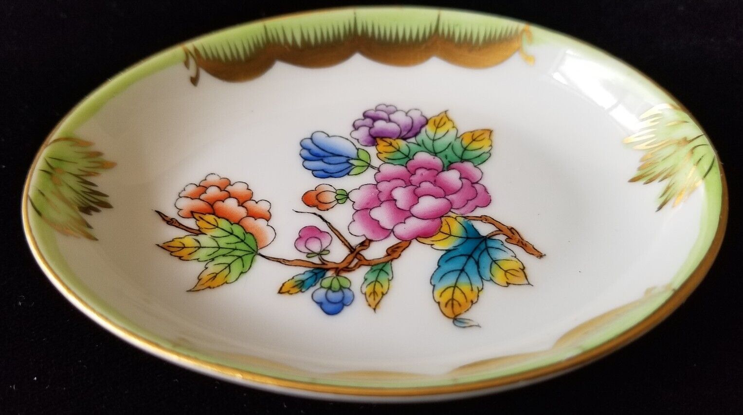 Vtg Herend Hungary Porcelain Small Oval Dish / Trinket Floral & Gold 3 7/8 \