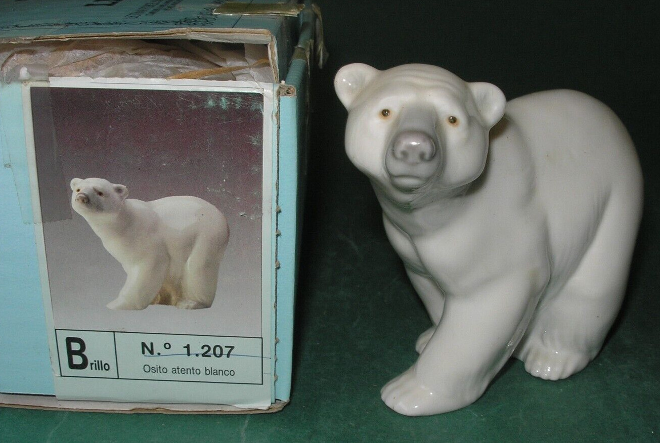 LLADRO 1207 WHITE POLAR BEAR FIGURINE WITH BOX MADE IN SPAIN - RETIRED