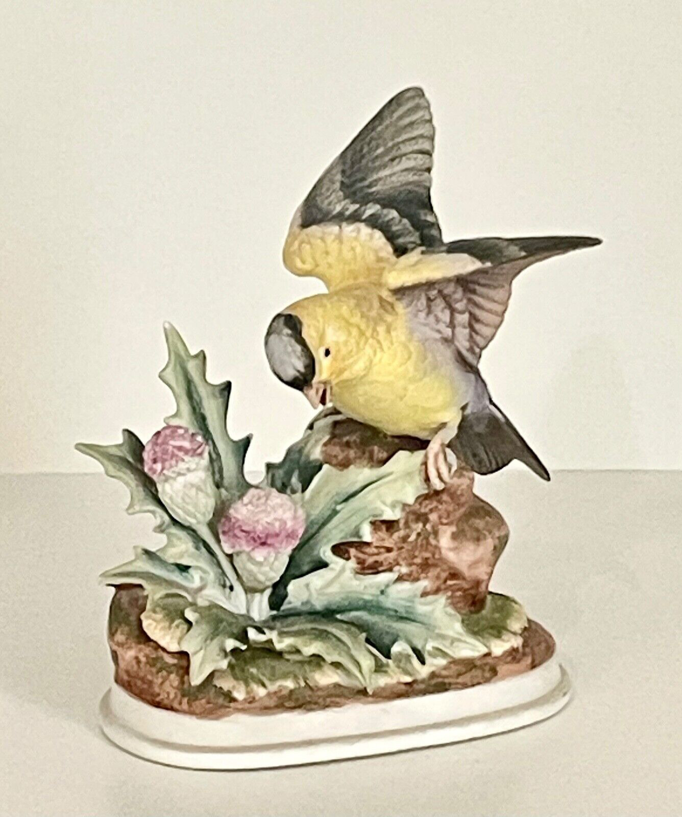 Andrea by Sadek American Gold Finch Bird & Thistles Figurine Japan 7703 6\