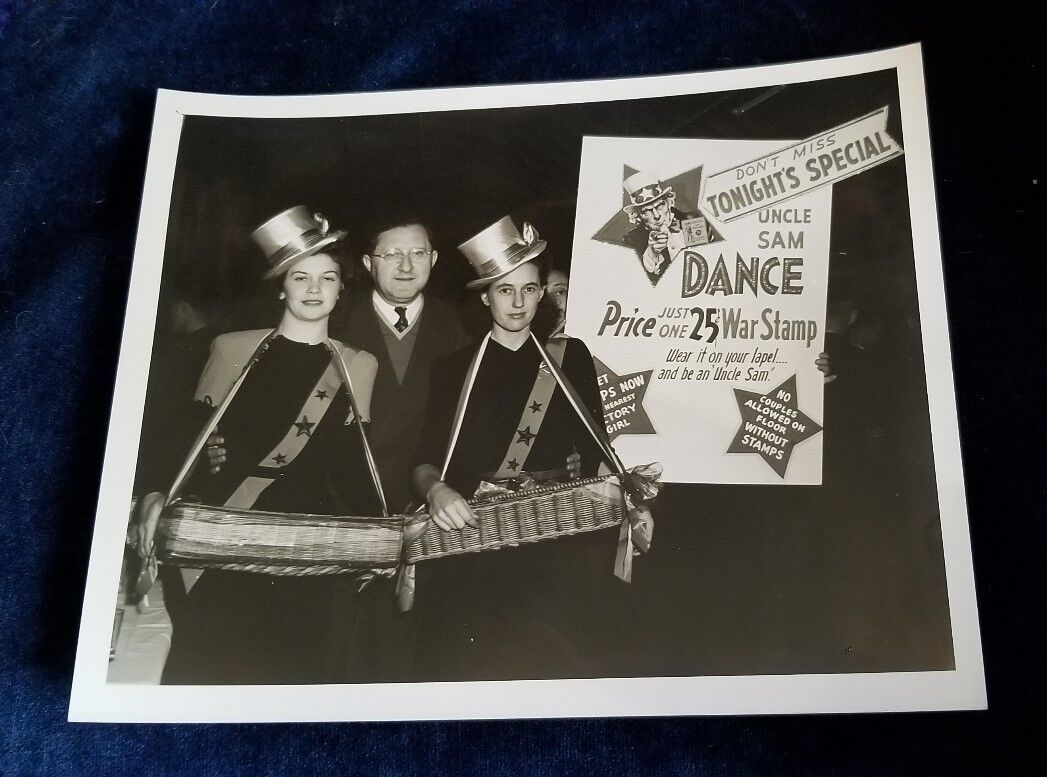 RARE UNCLE SAM DANCE price just one 25 cent WAR stamp PRESS PHOTO 10\