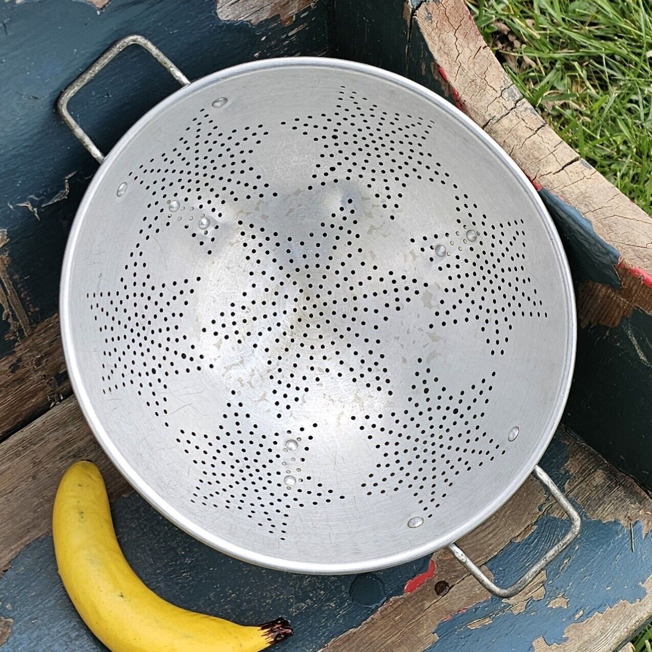 Vintage Mirro Aluminum Large 7-Star Colander Handled and Footed  Farmhouse Decor