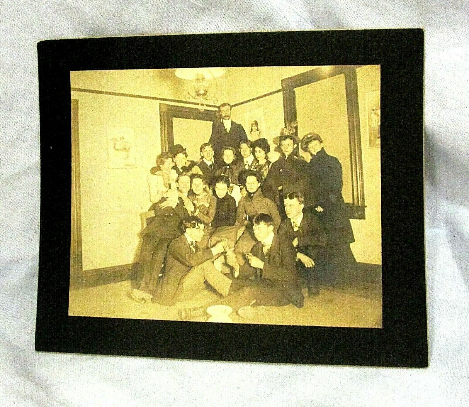 Cabinet Photo CDV Group of Victorian Men Women A Gun Early 1900s Antique 