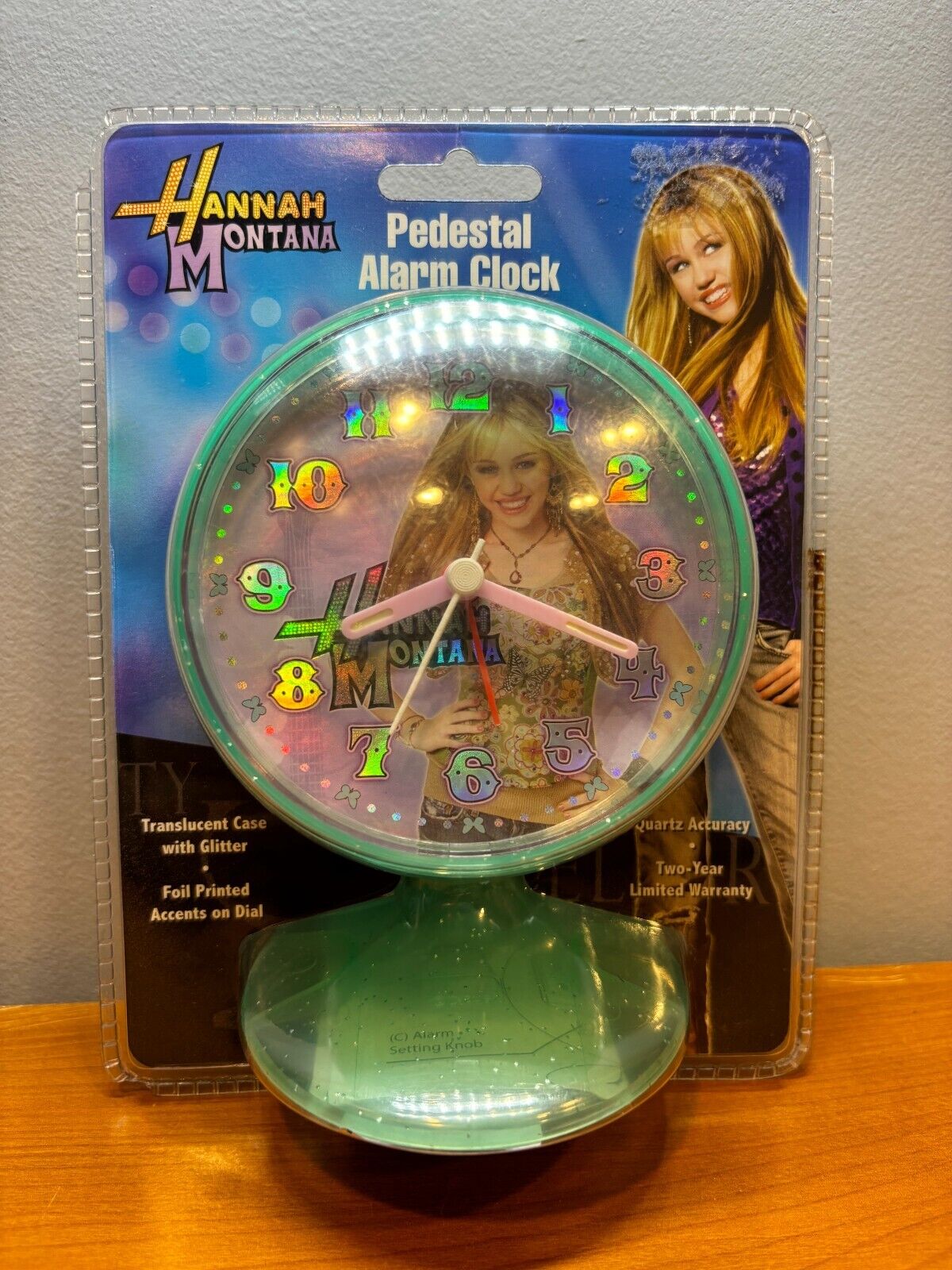 VINATGE Disney Hannah Montana Pedestal Alarm Clock Green Case Glitter UNOPENED